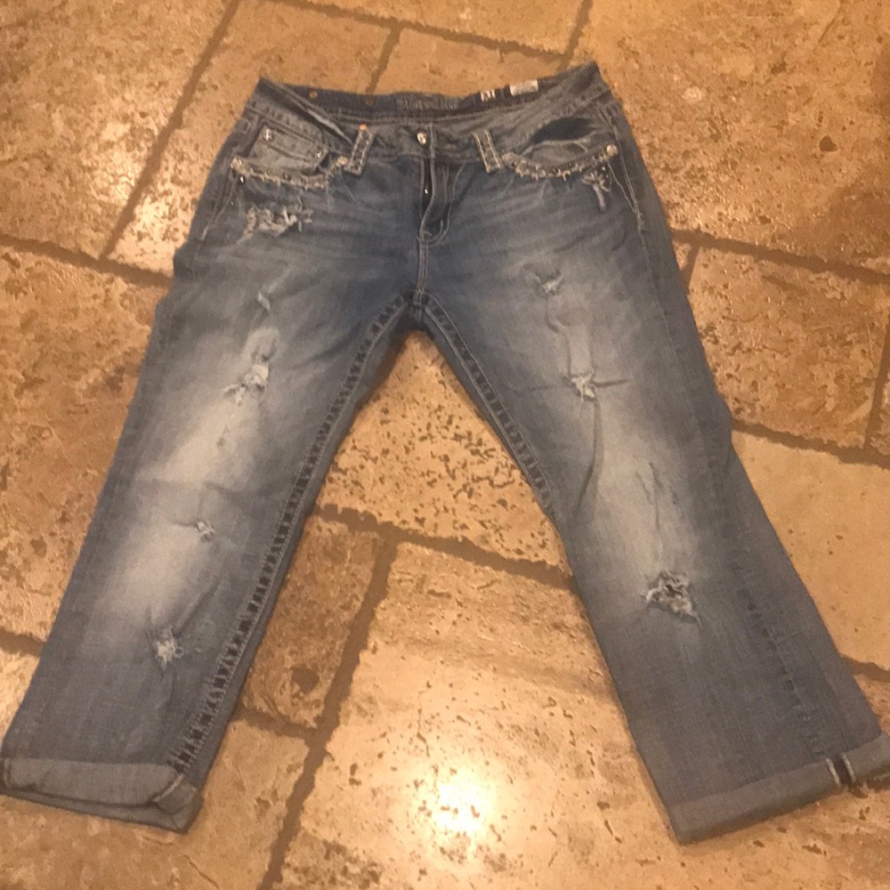 Miss Me Cuffed Capri Jeans